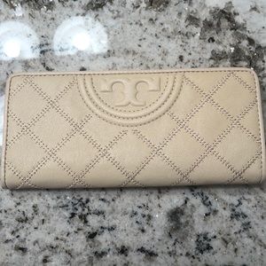 Tory Burch wallet